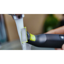 Load image into Gallery viewer, Philips OneBlade Pro 360 Face + Body QP6542/15 - in use