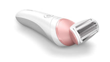 Load image into Gallery viewer, Philips Cordless shaver with Wet and Dry use BRL146/00 - Get a Cut NZ