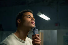 Load image into Gallery viewer, Philips Wet & Dry electric shaver S5880/20 - Get a Cut NZ
