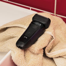 Load image into Gallery viewer, Remington Style Series F4 Foil Shaver F4002AU - Get a Cut NZ