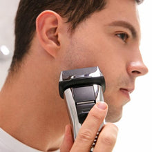 Load image into Gallery viewer, Remington Ultimate Series F9 Foil Shaver F9000AU - Get a Cut NZ