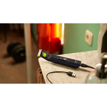 Load image into Gallery viewer, Philips OneBlade Pro 360 Face QP6532/15 - in use
