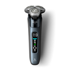 Load image into Gallery viewer, Philips Shaver Series i9000 Wet &amp; Dry with SkinIQ X9001/20 - alternative view
