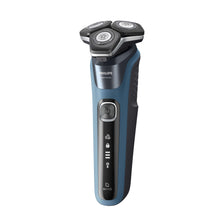 Load image into Gallery viewer, Philips Wet &amp; Dry electric shaver S5880/20 - Get a Cut NZ
